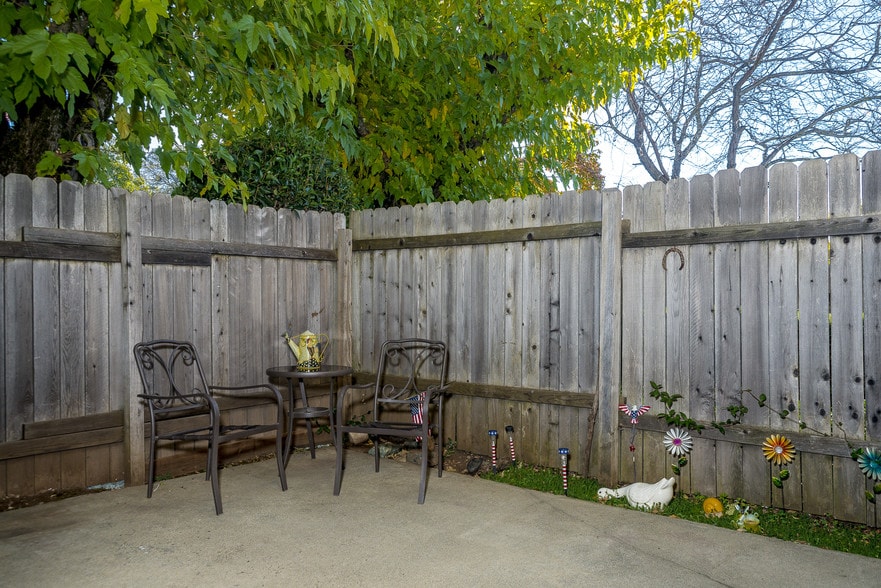 More Photos Of 3337 La Canada Dr, Cameron Park Apartments For Sale
