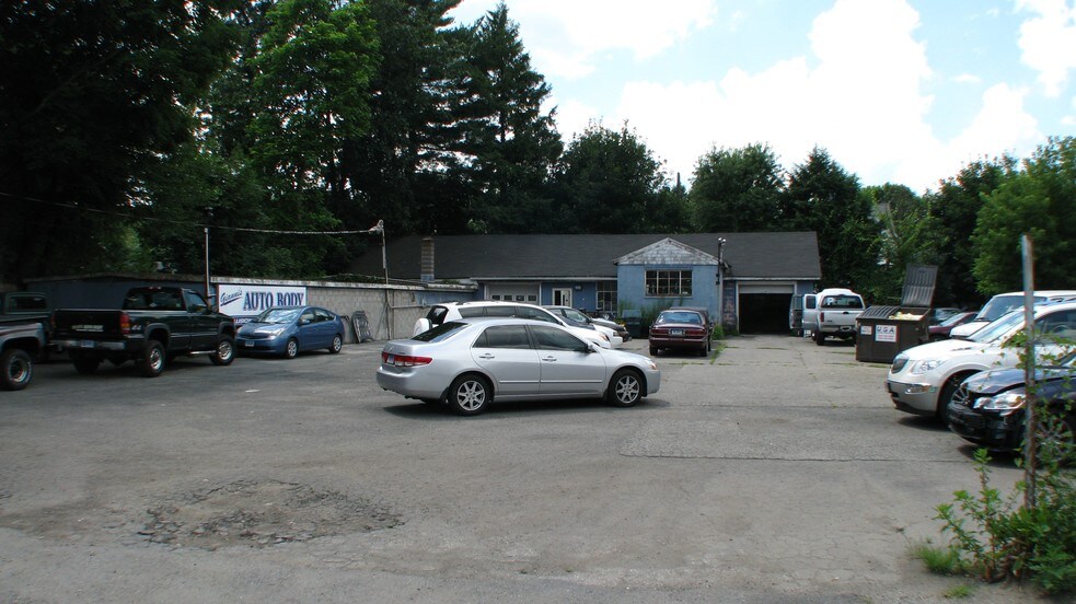 110 Scoville St, Torrington, CT 06790 Auto Repair For Sale