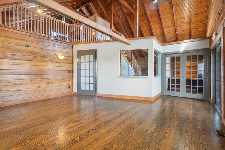 More Photos Of 771 E HWY 54, Camdenton Office For Sale