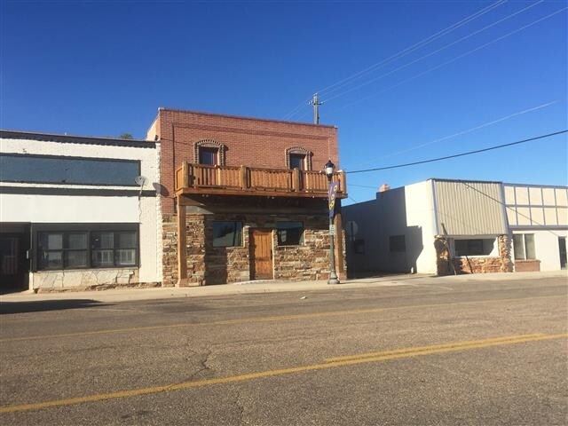 Primary Photo Of 147 E Lagoon St, Roosevelt Restaurant For Sale