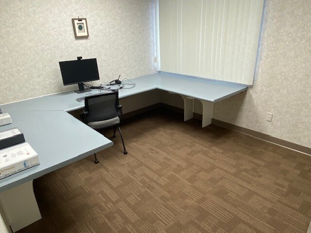 More Photos Of 5995-5997 Brockton Ave, Riverside Medical For Sale