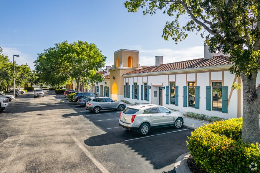 More Photos Of 13550 Reflections Pky, Fort Myers Unknown For Lease