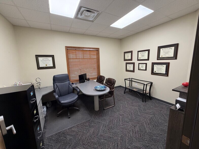 More Photos Of 3269 19th St NW, Rochester Coworking Space