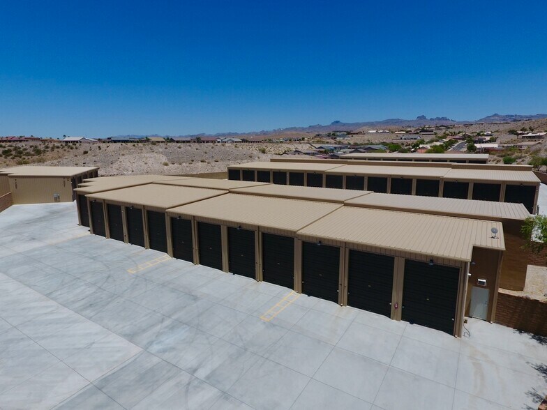 More Photos Of 2725 Desert Trail, Bullhead City Self Storage For Sale