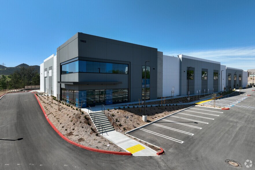 More Photos Of 1903 Citracado Pky, Escondido Manufacturing For Sale