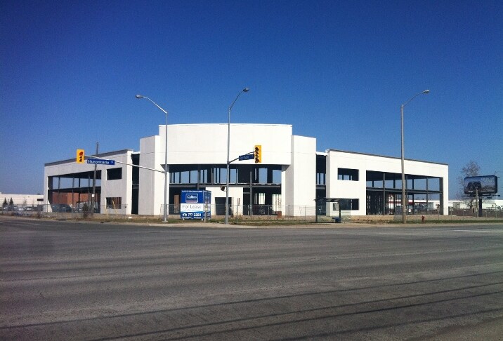 More Photos Of 30 Topflight Dr, Mississauga Office For Sale