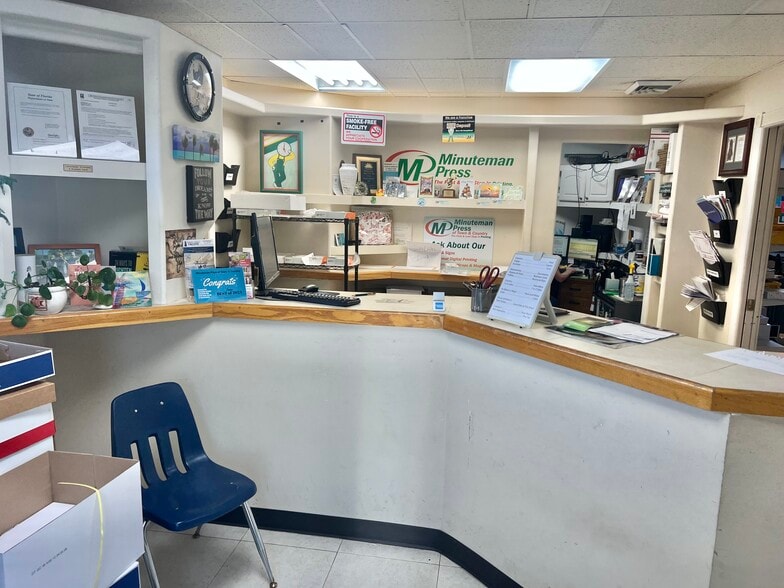 More Photos Of 5519 Hanley Rd, Tampa Storefront Retail Office For Sale