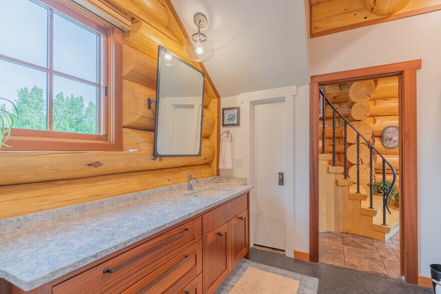 More Photos Of Quartz Lake, Delta Junction Lodge Meeting Hall For Sale