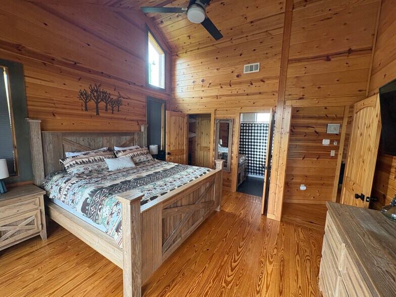 More Photos Of 433 Red Hawk Way, Gatlinburg Specialty For Sale