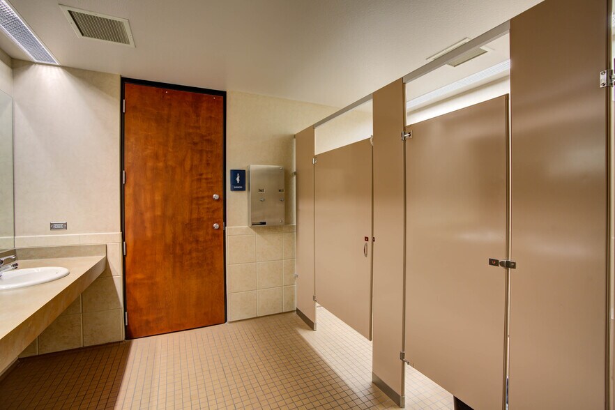 More Photos Of 9240 Explorer Dr, Colorado Springs Office For Lease