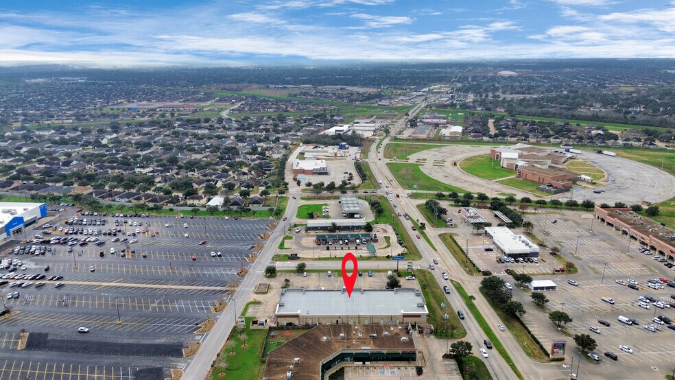 More Photos Of 6052 N Fry Rd, Katy Storefront For Lease