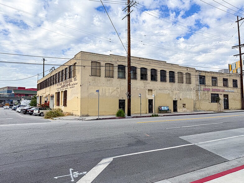 More Photos Of 1007 N Main St, Los Angeles Warehouse For Lease
