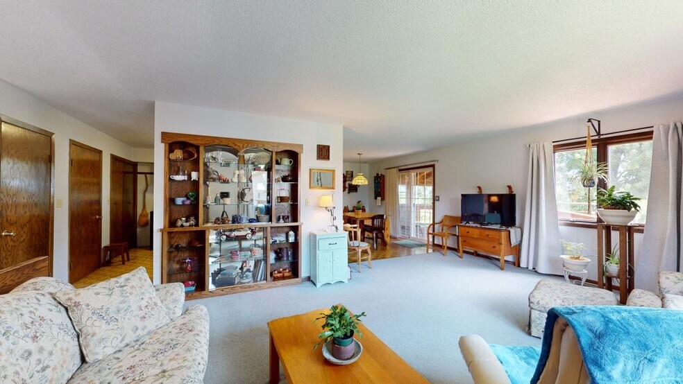 More Photos Of 17069 400th St, Leland Contractor Storage Yard For Sale