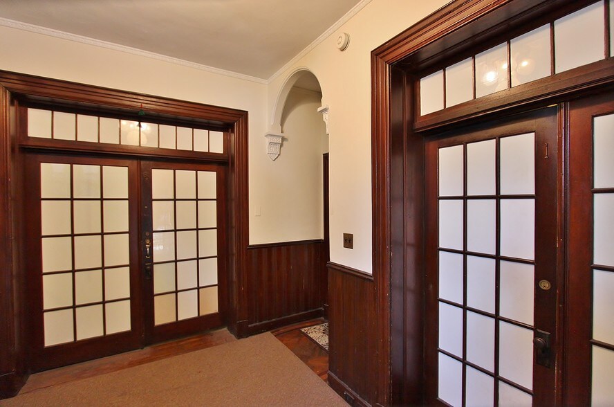More Photos Of 58 Saint James St, Kingston Apartments For Sale