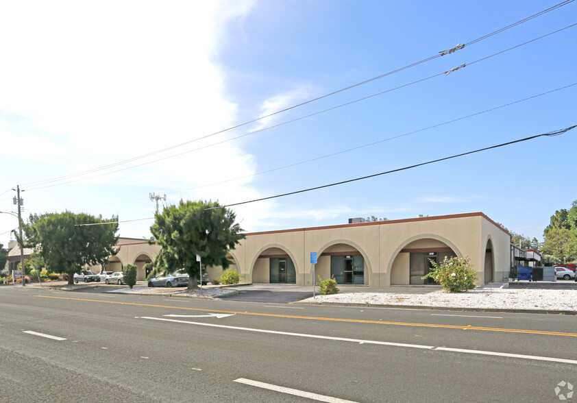 Primary Photo Of 1110-1118 Elko Dr, Sunnyvale Service For Lease