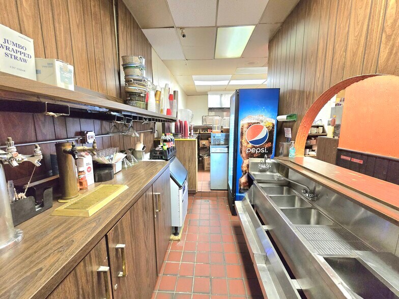 More Photos Of 3139 N Central Ave, Chicago General Retail For Sale