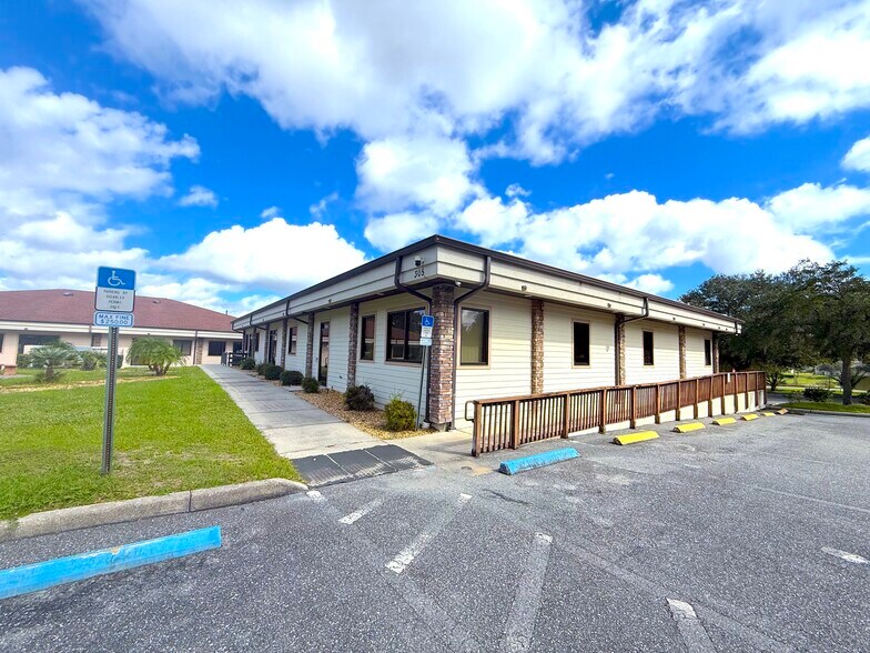 More Photos Of , Lady Lake Office For Sale