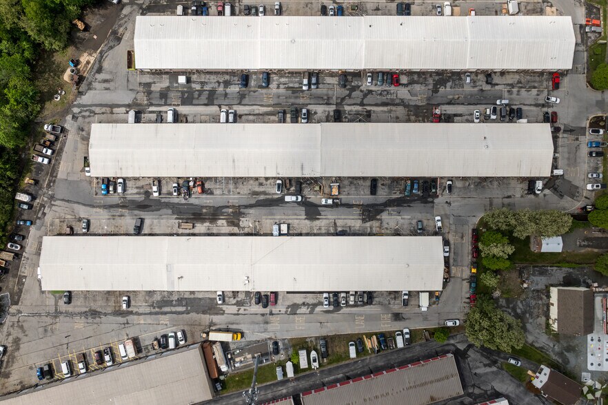 More Photos Of 950 Ridge Rd, Claymont Unknown For Lease