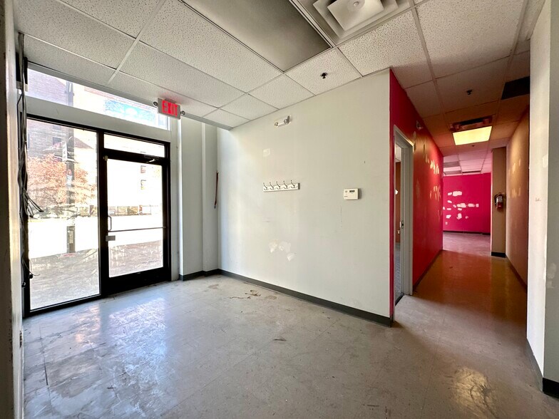 More Photos Of 1136 Washington Ave, Saint Louis Health Club For Lease