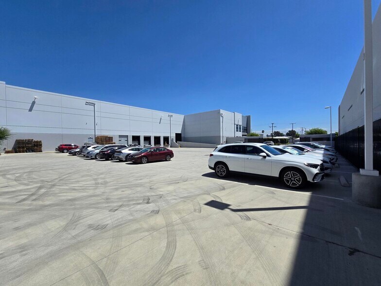 More Photos Of 510 S Magnolia Ave, Ontario Warehouse For Sale