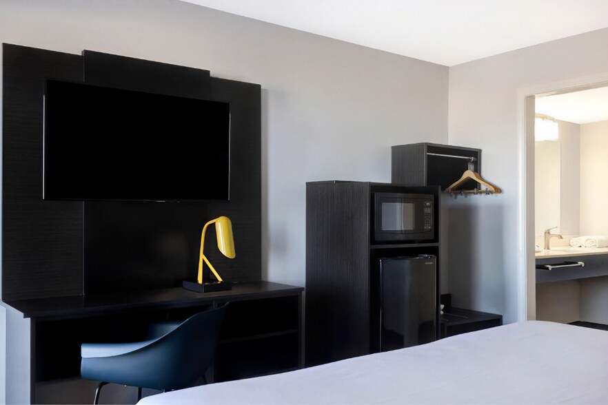 More Photos Of 1017 Highway K, Bonne Terre Hotel For Sale