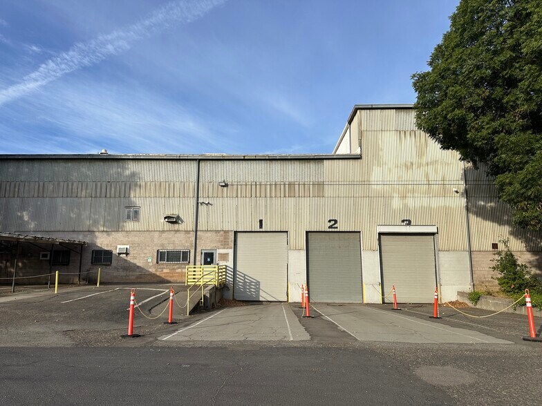 More Photos Of 2812 Hegan Ln, Chico Light Distribution For Lease