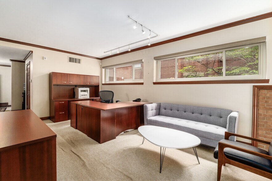 More Photos Of 53 W 3rd Ave, Columbus Office For Sale
