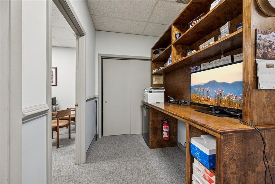 More Photos Of 314-316 Route 22 W, Green Brook Medical For Sale