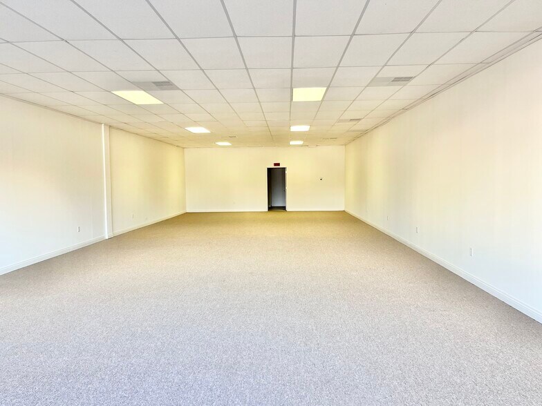 More Photos Of 3115-3167 E Center Street Ext, Warsaw Unknown For Lease