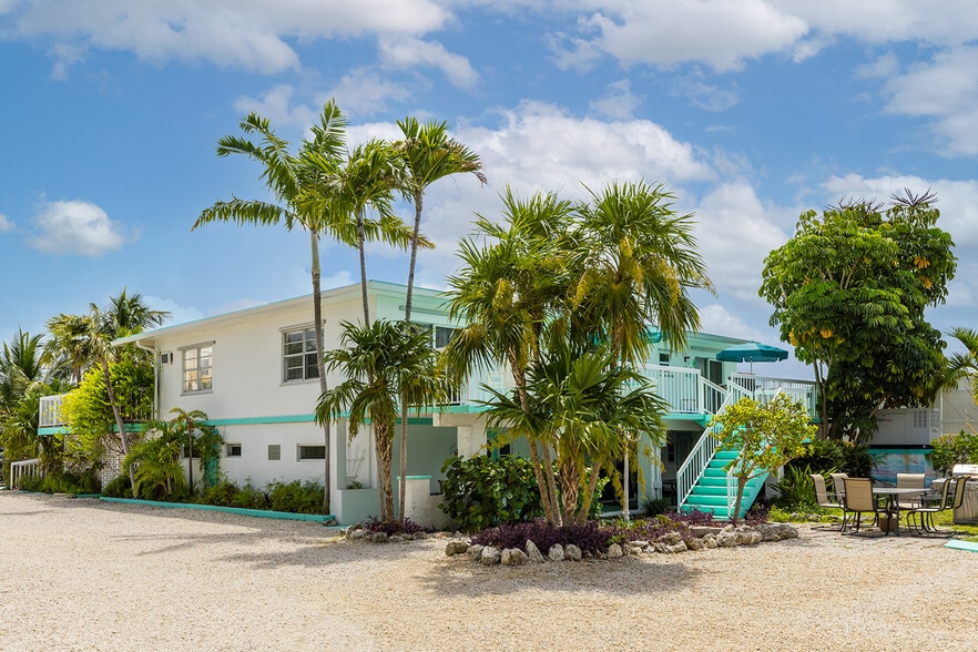 More Photos Of 58743 Overseas Hwy, Marathon Hotel For Sale