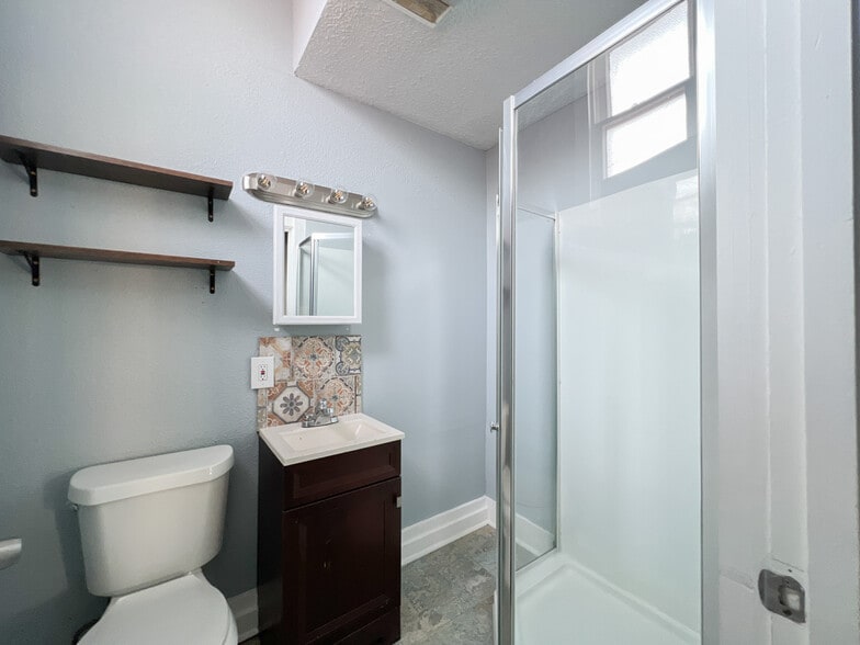 More Photos Of 1468 N Claiborne Ave, New Orleans Office Residential For Sale