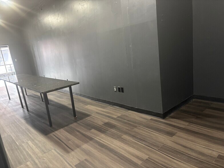 More Photos Of 19 W Bel Air Ave, Aberdeen Storefront For Lease