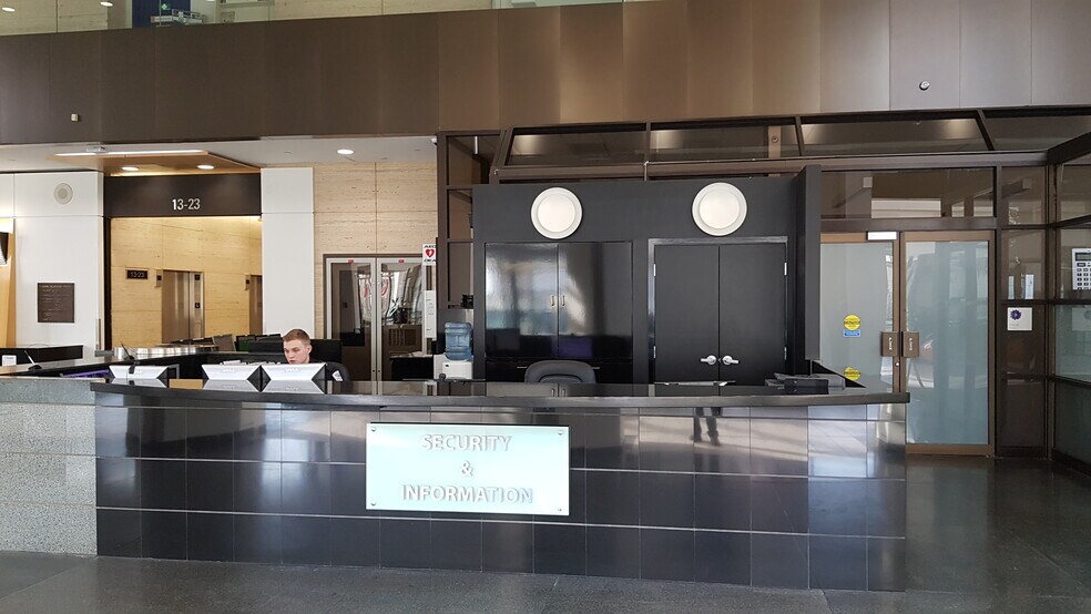 More Photos Of 10020 100th St NW, Edmonton Office For Lease