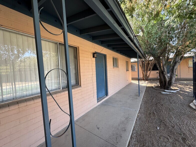 More Photos Of 8908-8936 S Nogales Hwy, Tucson Apartments For Sale