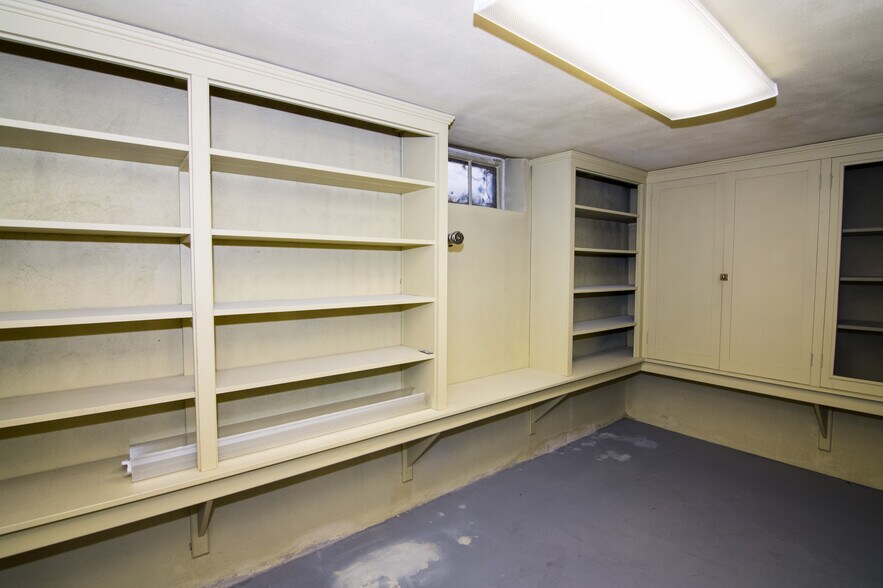 More Photos Of 109 N Main St, Springville Office For Lease