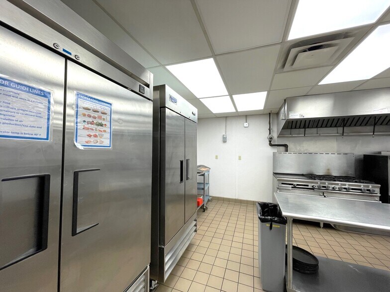 More Photos Of 321 Cherry Ave NE, Canton Storefront Retail Office For Sale