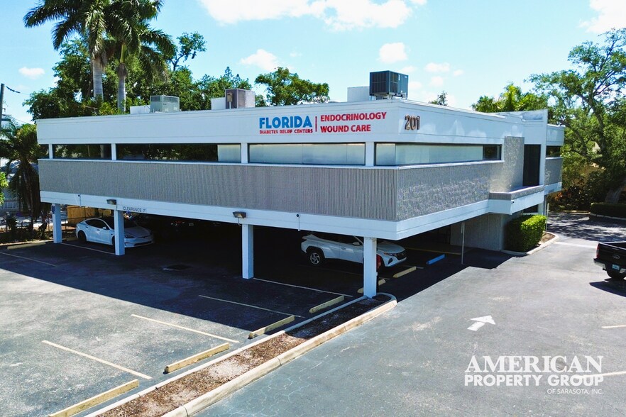 Primary Photo Of 201 4th Ave, Bradenton Medical For Sale