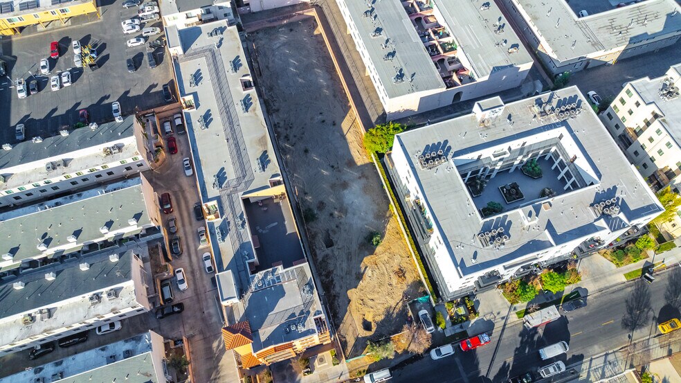 More Photos Of 7911 Ventura Canyon Ave, Panorama City Land For Sale