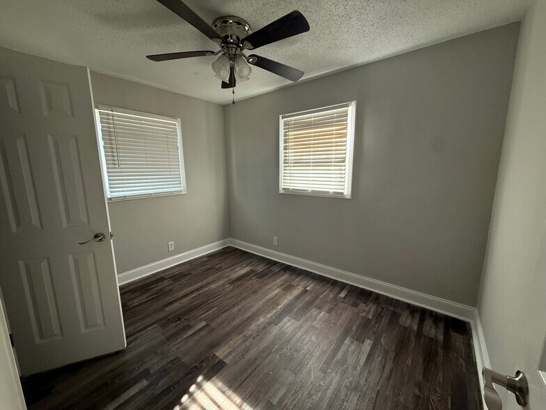 More Photos Of 2213 Alma Ct, Charlotte Apartments For Sale