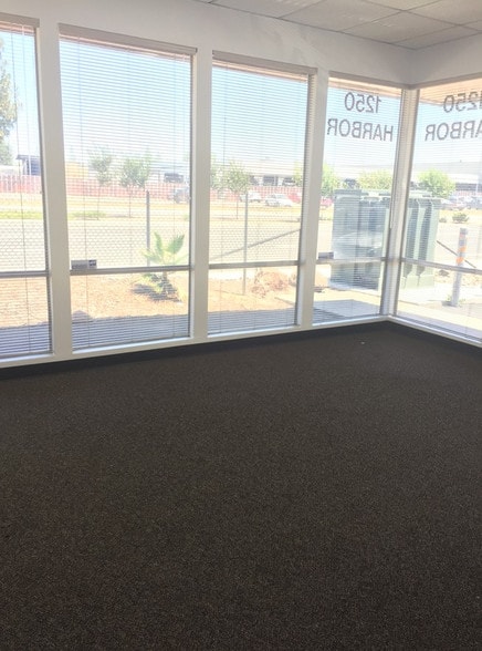 More Photos Of 1250 Harbor Blvd, West Sacramento Medical For Lease