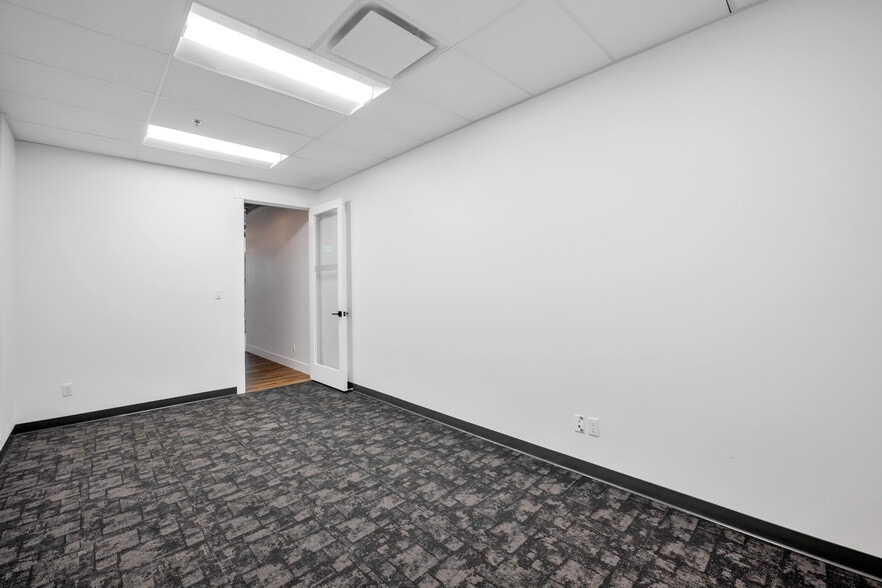 More Photos Of 17750 65A Av, Surrey Showroom For Sale