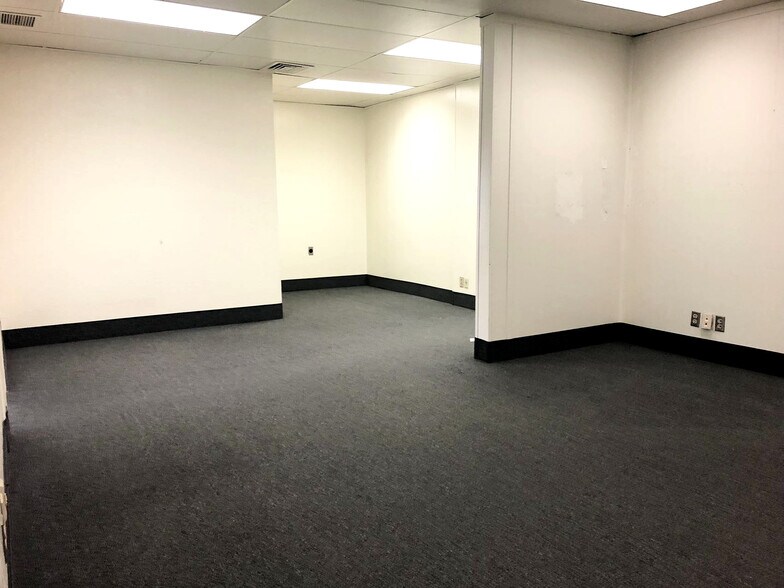 More Photos Of , Fresno Office For Sale