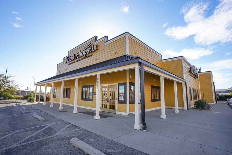 More Photos Of 8607 Us Highway 24 W, Fort Wayne Restaurant For Sale