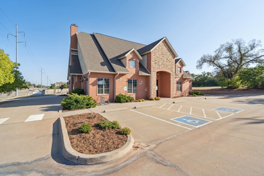More Photos Of 525 S Jardot Rd, Stillwater Office Residential For Sale