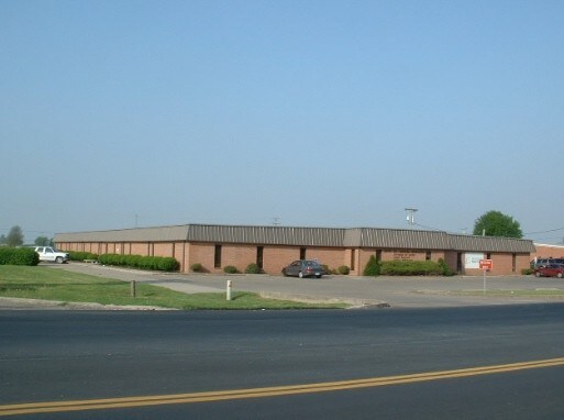 More Photos Of 911 Highway 84, Caruthersville Office For Lease
