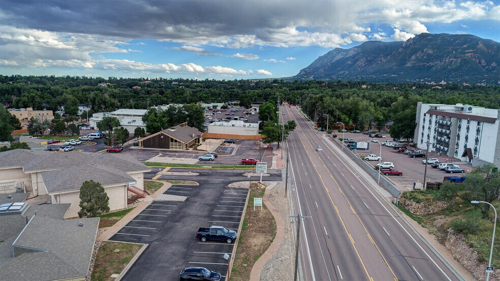 More Photos Of 1765 S 8th St, Colorado Springs Office For Sale