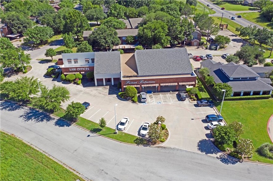 Primary Photo Of 2100 Post Oak Xing, Sherman Schools For Sale