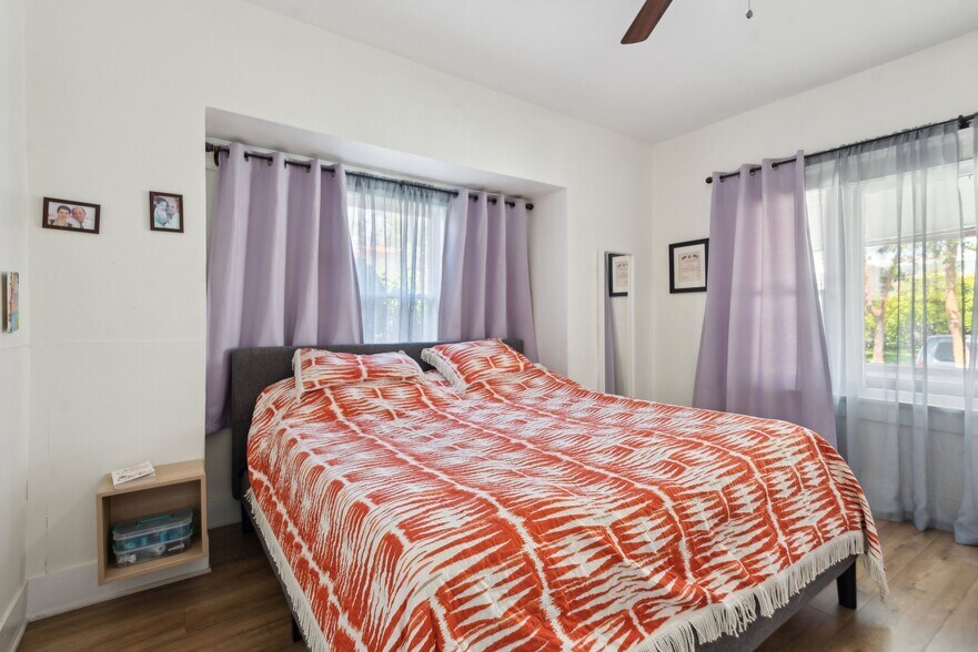 More Photos Of 426 Ivy St, Glendale Apartments For Sale