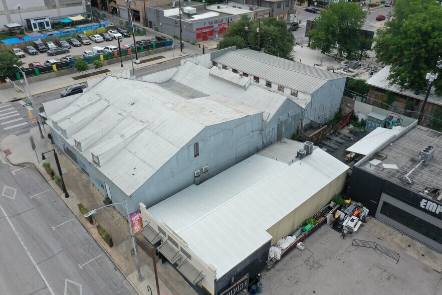 More Photos Of 701-713 Red River St, Austin Freestanding For Sale