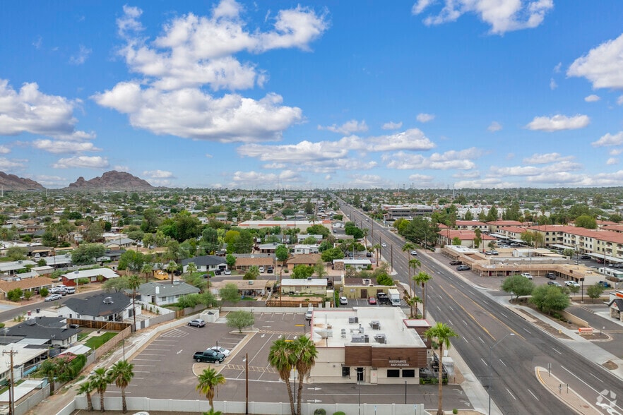 More Photos Of 7111 E Thomas Rd, Scottsdale Restaurant For Lease